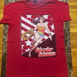 Wonder Woman Red Graphic T-Shirt